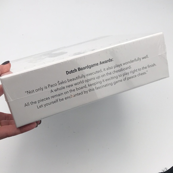 New in Sealed Box PACO SAKO Peace Chess Board Game 2 Players Ages 6+ - Picture 4 of 5